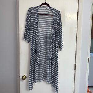 M LuLaRoe Shirley